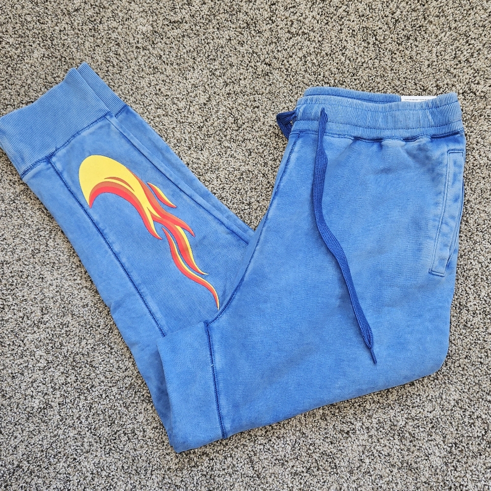 New men's Nike joggers.